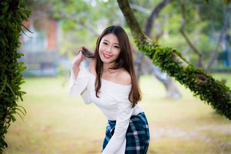 Asian 4K Ultra HD Porn Videos .
